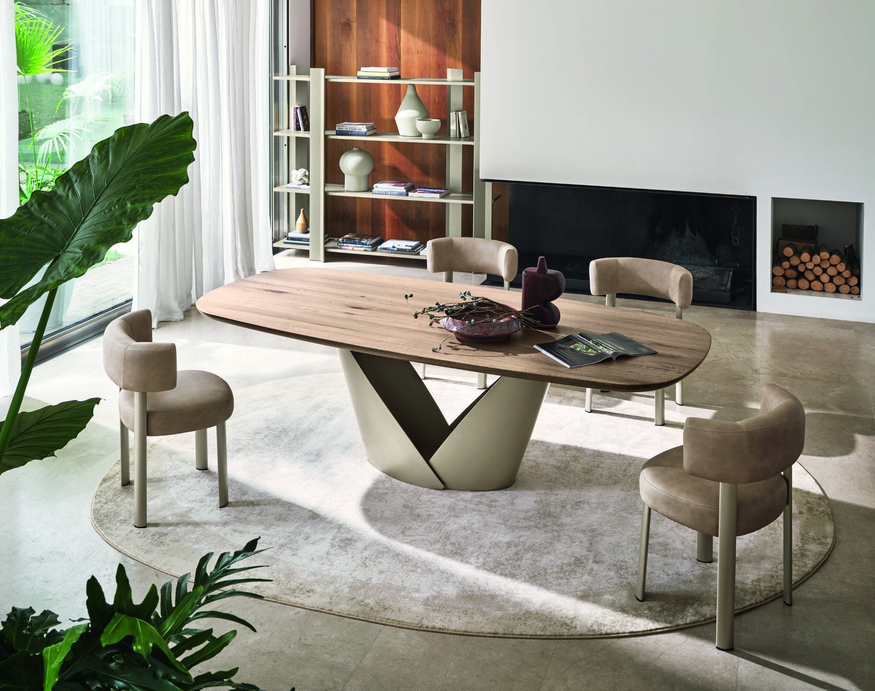 Calla Dining Table