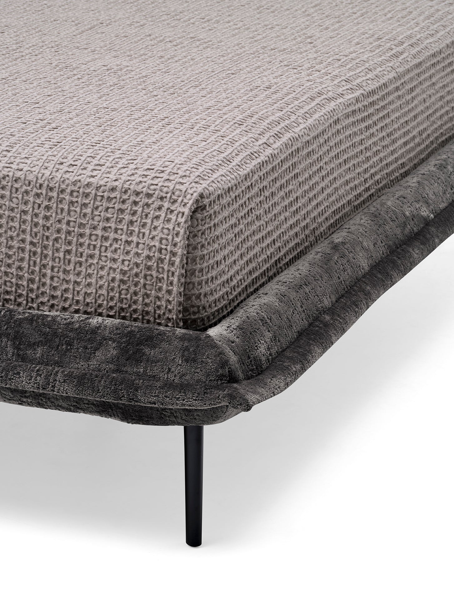 Fluff Bed - detail
