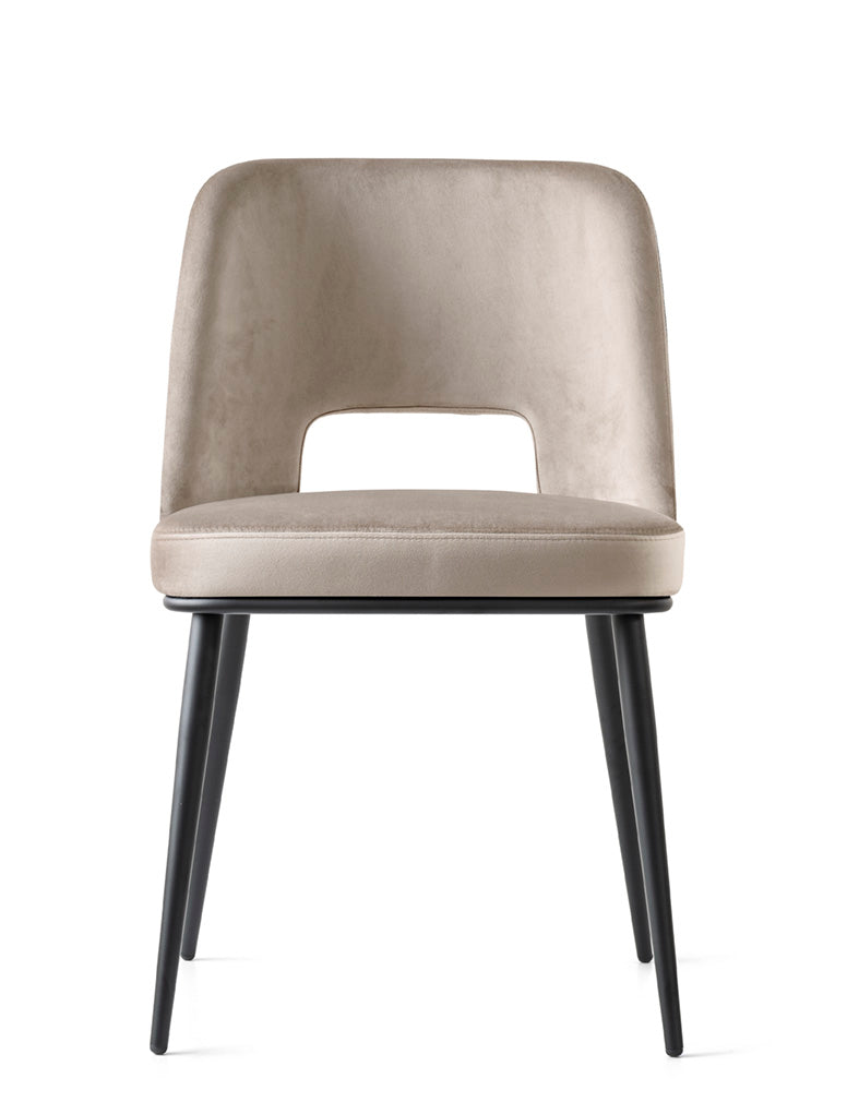 Foyer Chair P15
