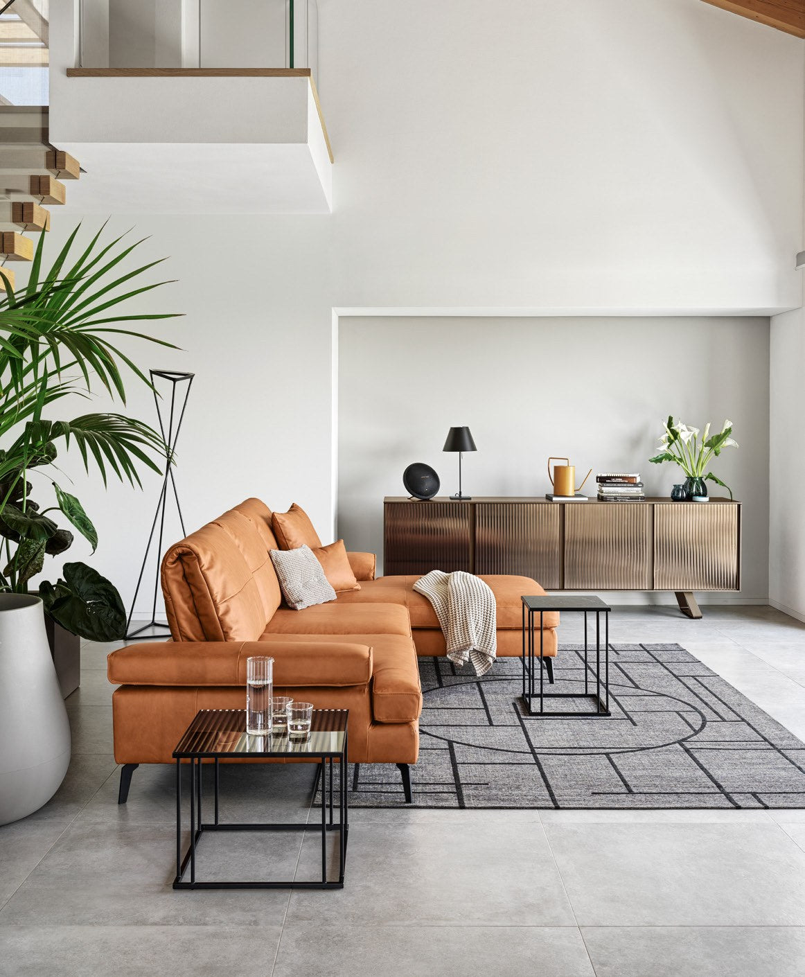 Landa Sofa